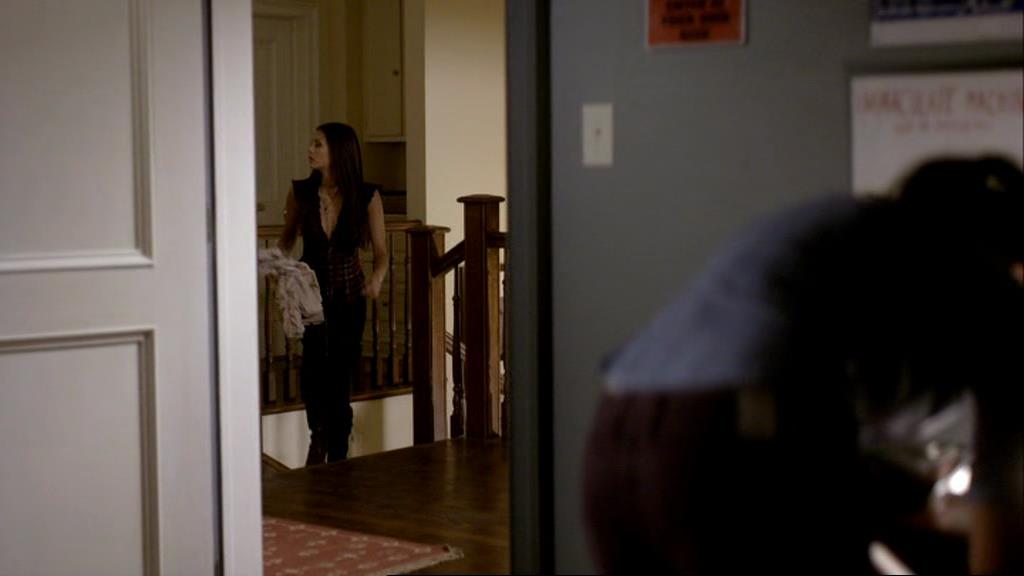 VampireDiariesWorld_dot_org-1x02TheNightOfTheComet02032.jpg