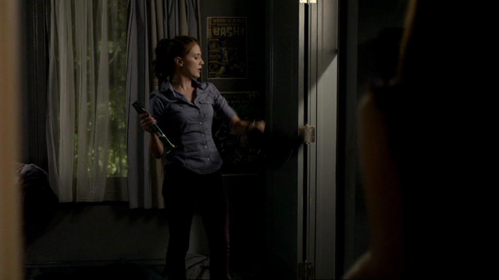 VampireDiariesWorld_dot_org-1x02TheNightOfTheComet02055.jpg