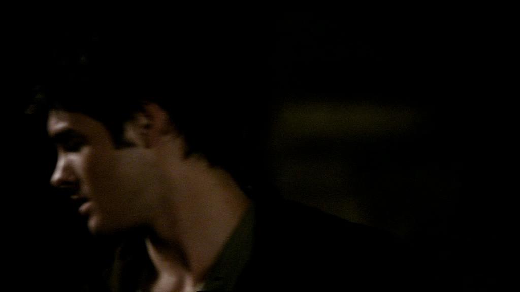 VampireDiariesWorld_dot_org-1x02TheNightOfTheComet02159.jpg