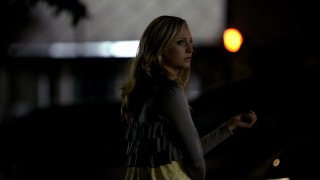 VampireDiariesWorld_dot_org-1x02TheNightOfTheComet02178.jpg