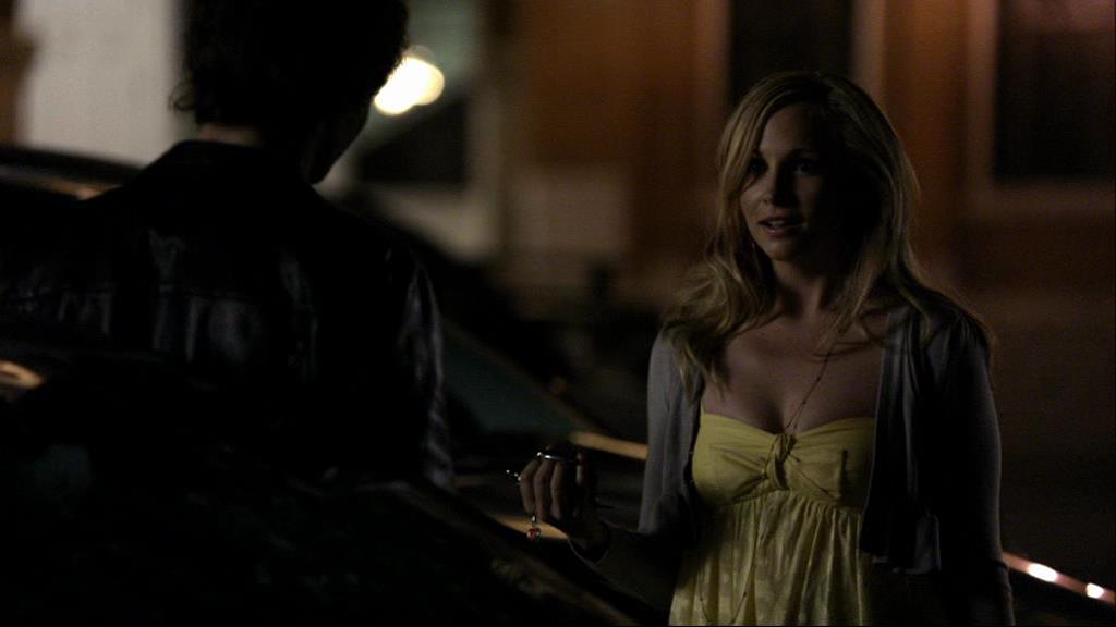 VampireDiariesWorld_dot_org-1x02TheNightOfTheComet02203.jpg