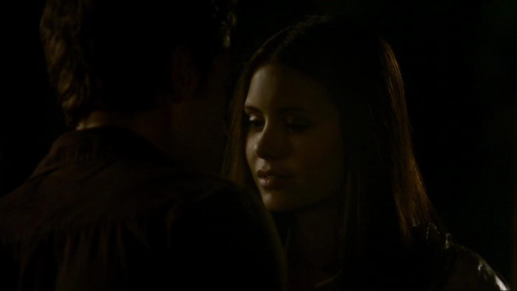 VampireDiariesWorld_dot_org-1x02TheNightOfTheComet02348.jpg