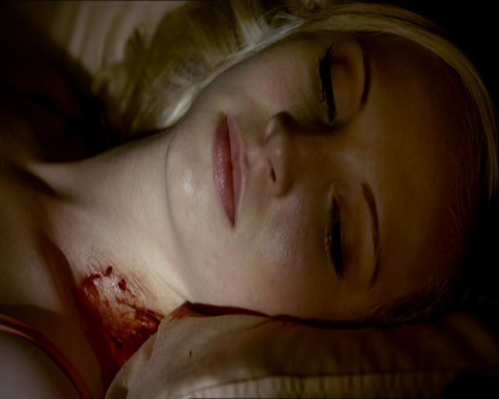 VampireDiariesWorld_dot_org-1x03FridayNightBites0020.jpg