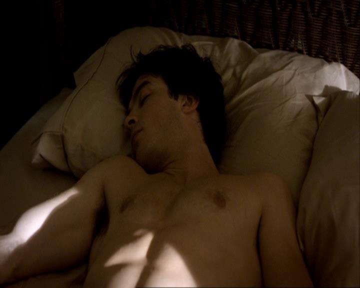 VampireDiariesWorld_dot_org-1x03FridayNightBites0054.jpg