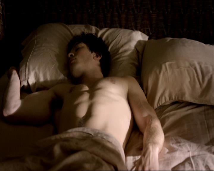 VampireDiariesWorld_dot_org-1x03FridayNightBites0067.jpg