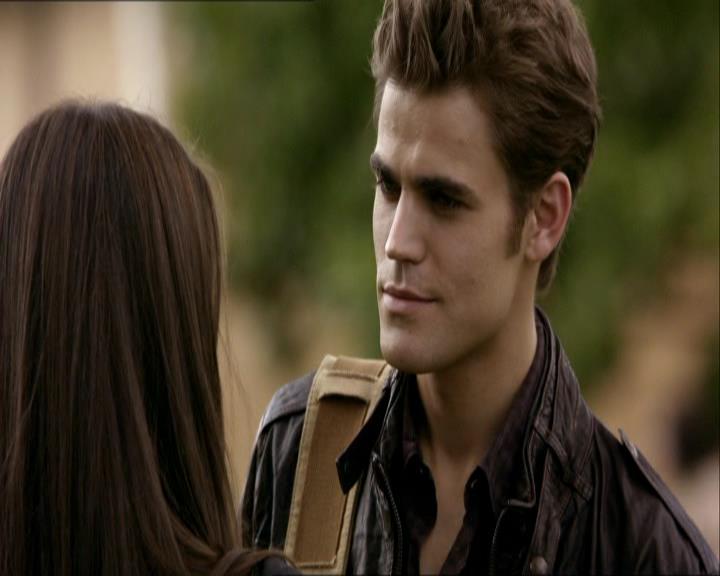 VampireDiariesWorld_dot_org-1x03FridayNightBites0260.jpg