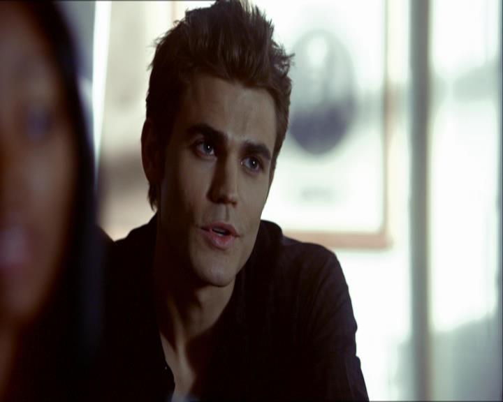 VampireDiariesWorld_dot_org-1x03FridayNightBites0370.jpg