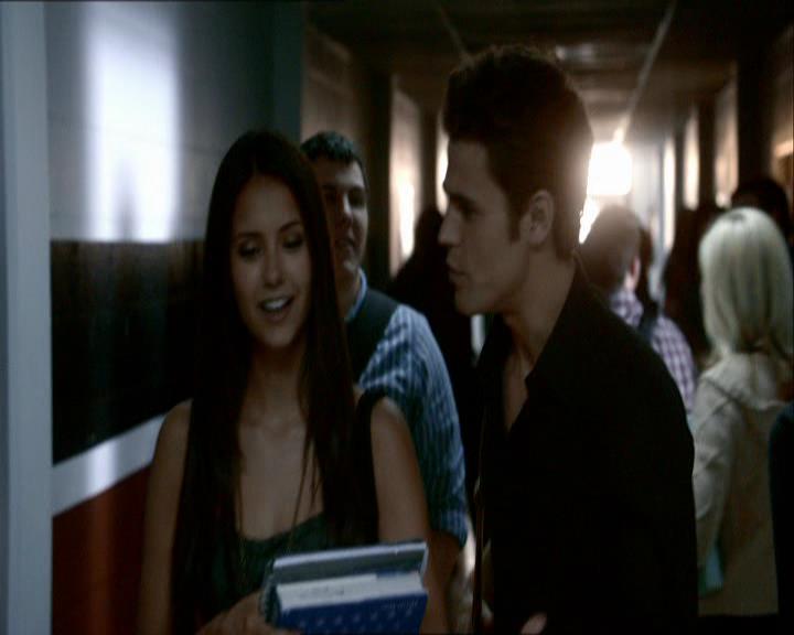 VampireDiariesWorld_dot_org-1x03FridayNightBites0430.jpg