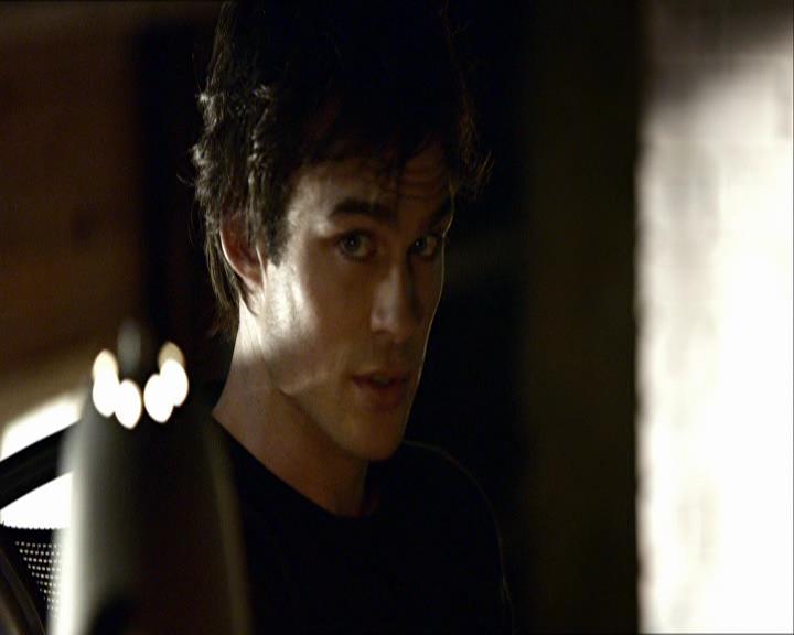 VampireDiariesWorld_dot_org-1x03FridayNightBites0734.jpg