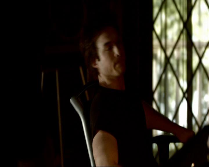 VampireDiariesWorld_dot_org-1x03FridayNightBites0746.jpg