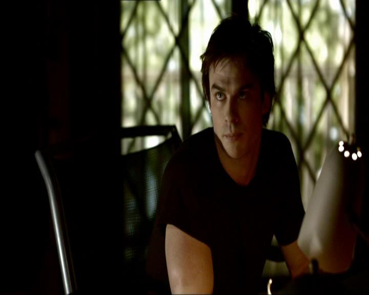 VampireDiariesWorld_dot_org-1x03FridayNightBites0749.jpg