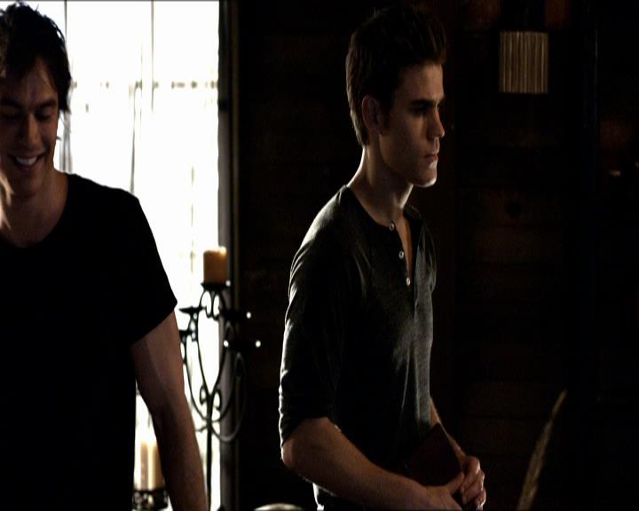 VampireDiariesWorld_dot_org-1x03FridayNightBites0787.jpg