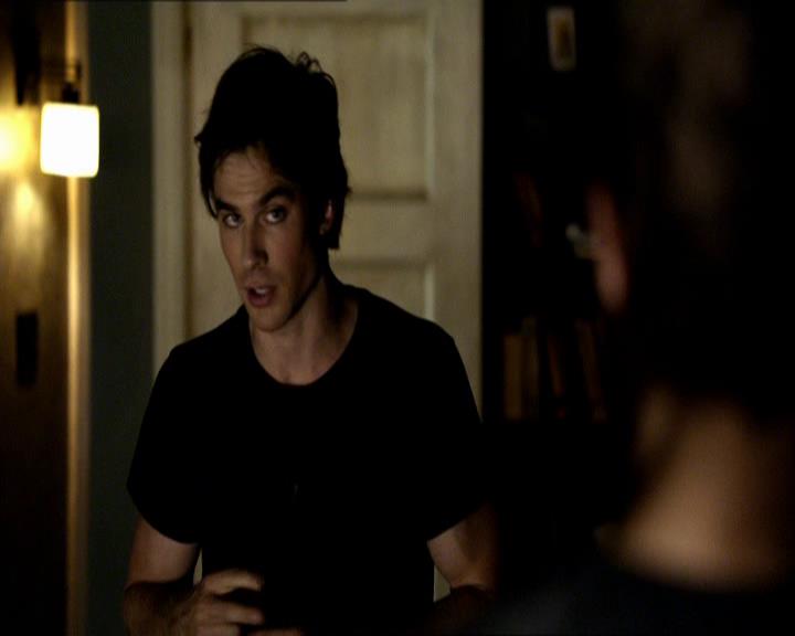 VampireDiariesWorld_dot_org-1x03FridayNightBites0793.jpg