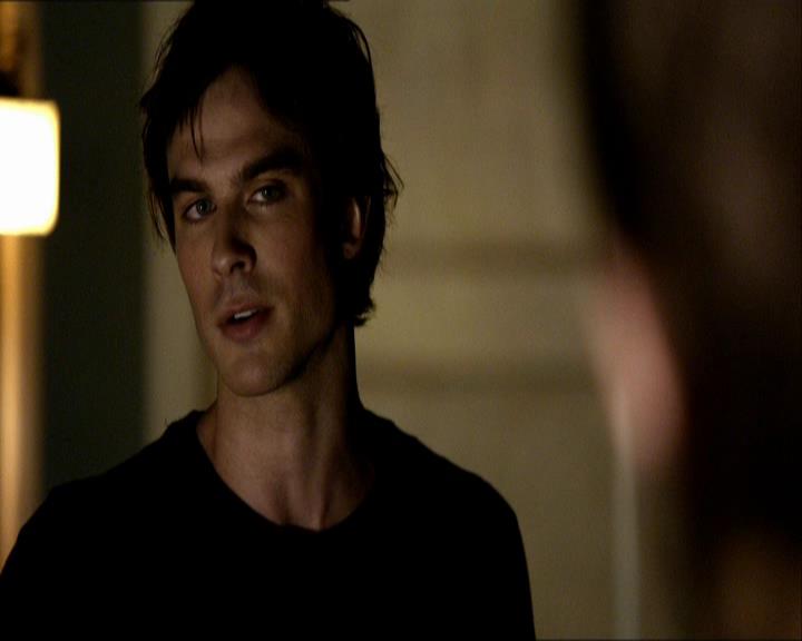 VampireDiariesWorld_dot_org-1x03FridayNightBites0808.jpg