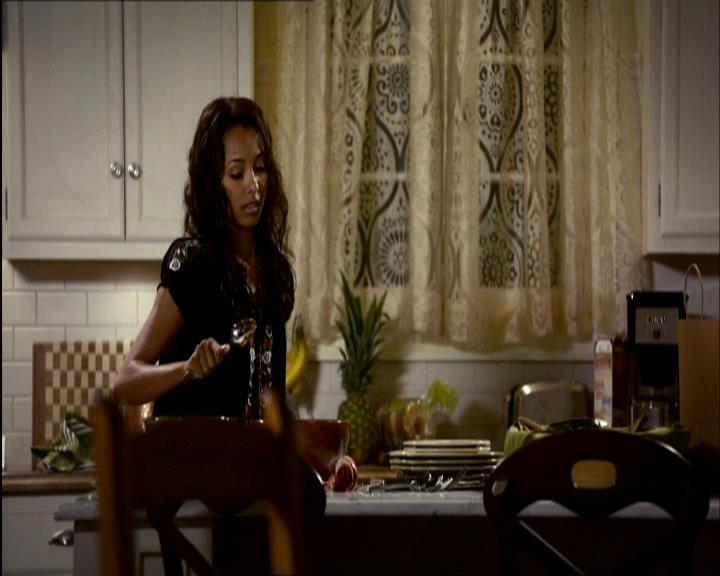 VampireDiariesWorld_dot_org-1x03FridayNightBites0881.jpg