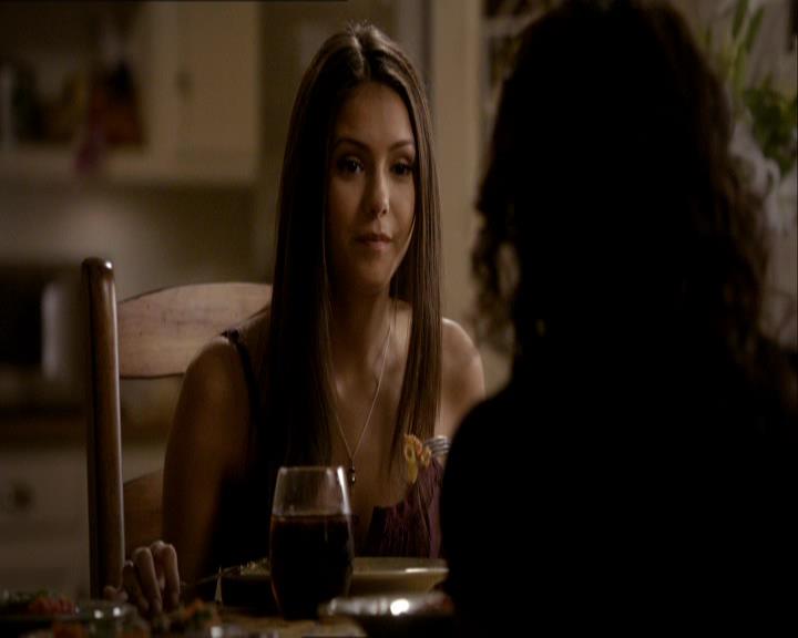 VampireDiariesWorld_dot_org-1x03FridayNightBites0913.jpg