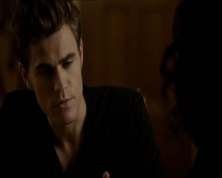 VampireDiariesWorld_dot_org-1x03FridayNightBites0957.jpg