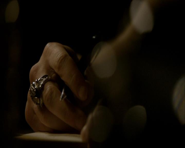 VampireDiariesWorld_dot_org-1x03FridayNightBites2217.jpg