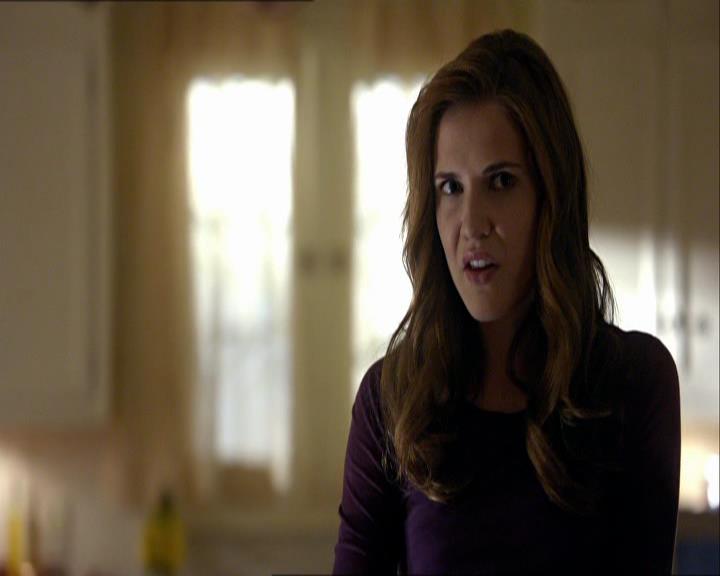 VampireDiariesWorld_dot_org-104FamilyTies0219.jpg