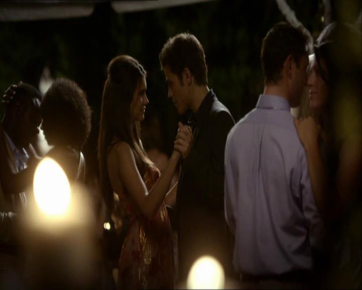 VampireDiariesWorld_dot_org-104FamilyTies1636.jpg