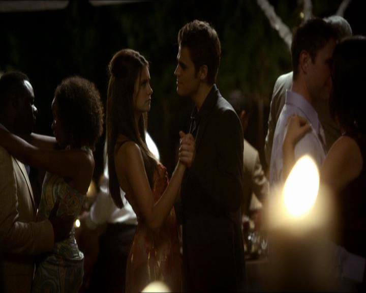 VampireDiariesWorld_dot_org-104FamilyTies1641.jpg