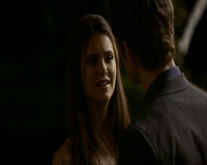 VampireDiariesWorld_dot_org-104FamilyTies1643.jpg