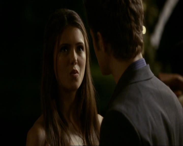 VampireDiariesWorld_dot_org-104FamilyTies1644.jpg