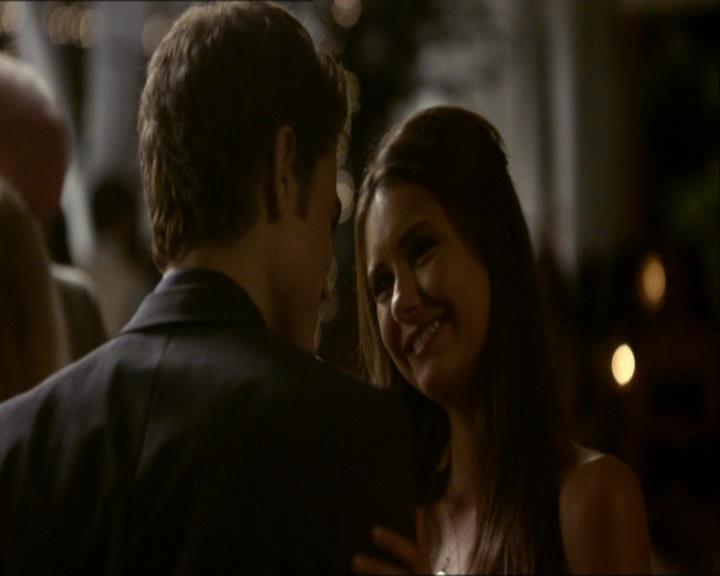 VampireDiariesWorld_dot_org-104FamilyTies1656.jpg