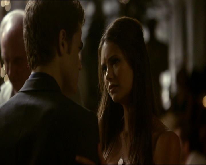 VampireDiariesWorld_dot_org-104FamilyTies1659.jpg