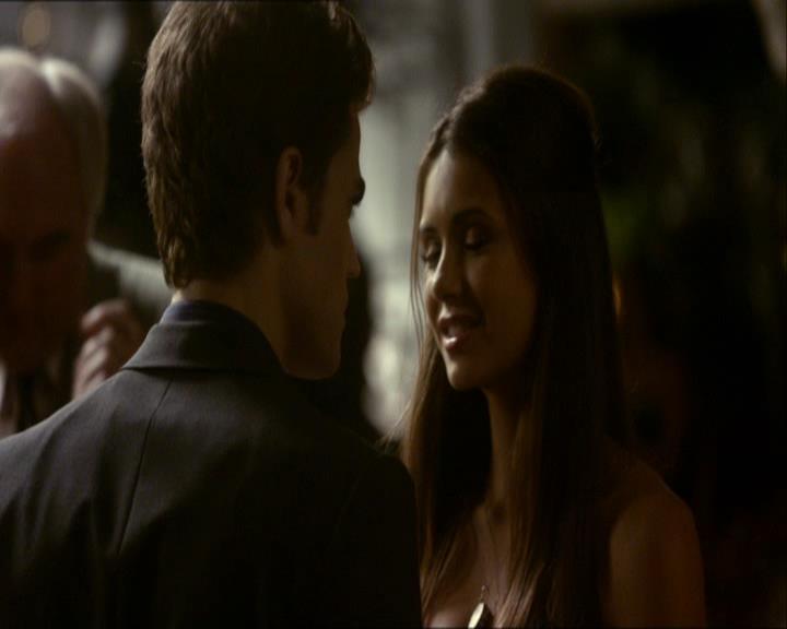 VampireDiariesWorld_dot_org-104FamilyTies1671.jpg