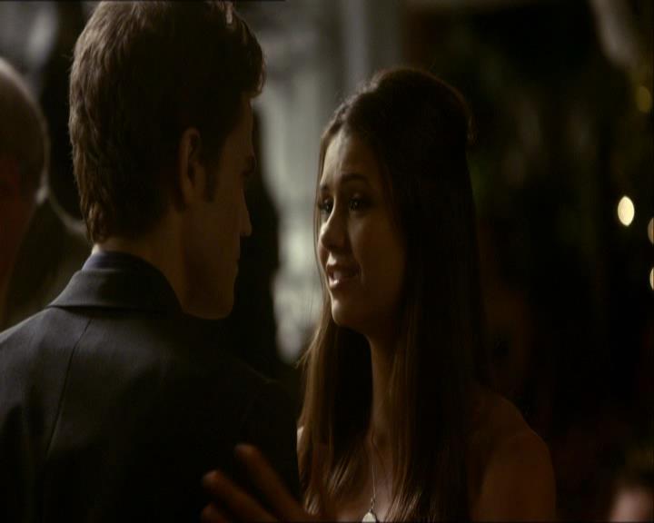 VampireDiariesWorld_dot_org-104FamilyTies1673.jpg