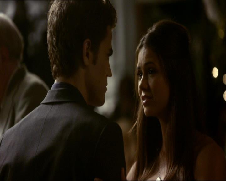 VampireDiariesWorld_dot_org-104FamilyTies1674.jpg