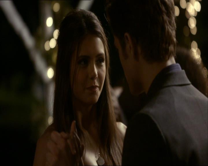 VampireDiariesWorld_dot_org-104FamilyTies1683.jpg