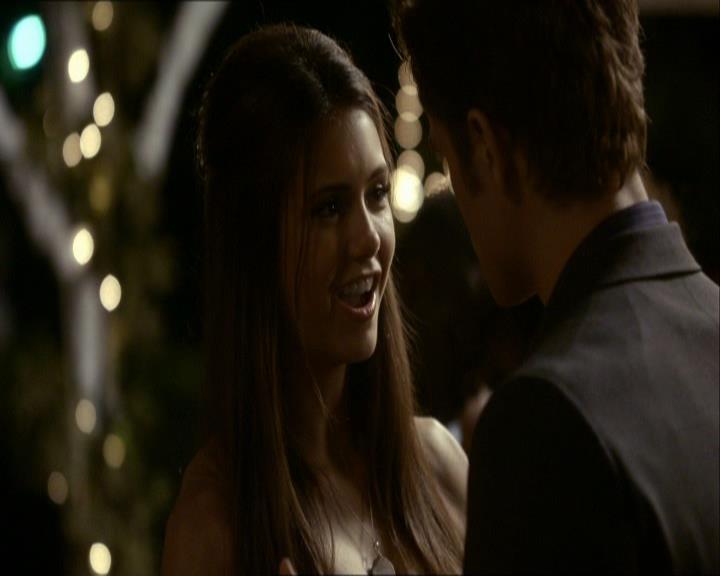 VampireDiariesWorld_dot_org-104FamilyTies1686.jpg