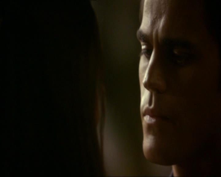 VampireDiariesWorld_dot_org-104FamilyTies1703.jpg