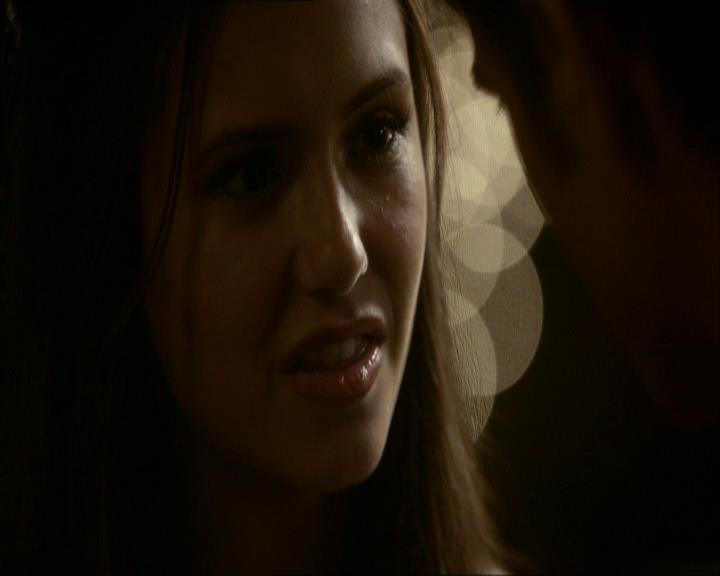 VampireDiariesWorld_dot_org-104FamilyTies1706.jpg