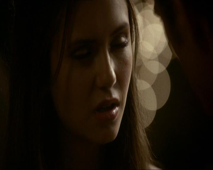 VampireDiariesWorld_dot_org-104FamilyTies1708.jpg