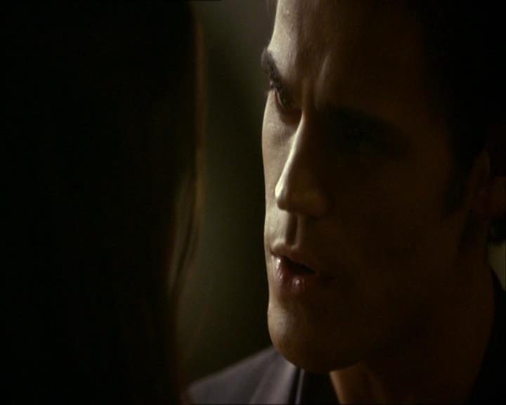 VampireDiariesWorld_dot_org-104FamilyTies1721.jpg