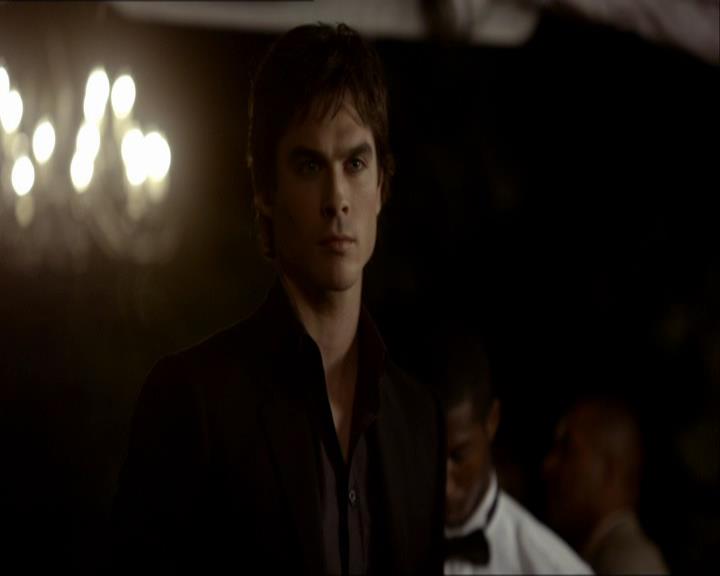 VampireDiariesWorld_dot_org-104FamilyTies1730.jpg