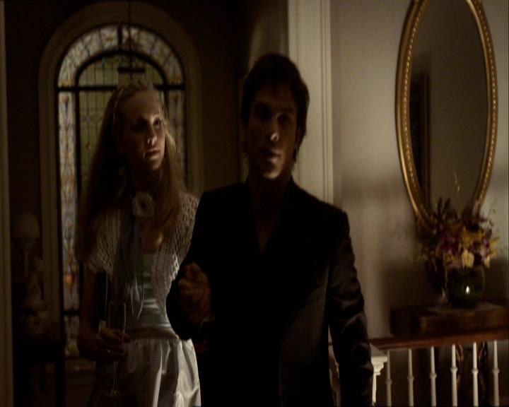 VampireDiariesWorld_dot_org-104FamilyTies1779.jpg