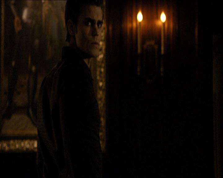 VampireDiariesWorld_dot_org-108-162Candles0020.jpg