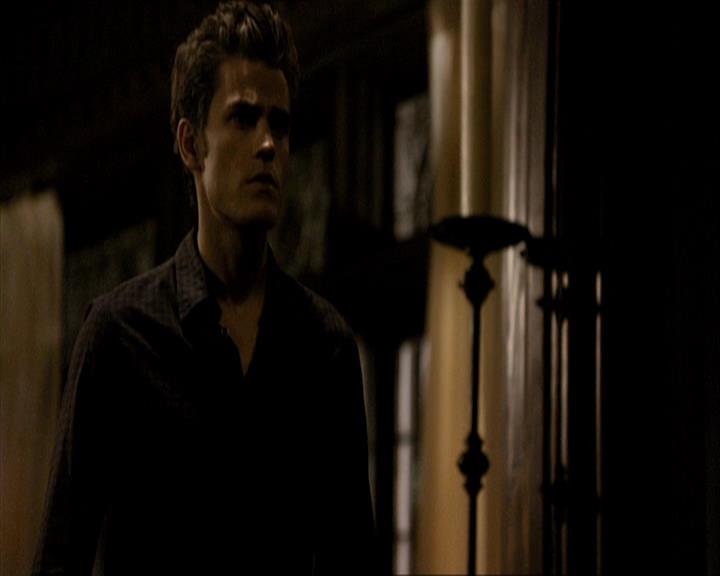 VampireDiariesWorld_dot_org-108-162Candles0049.jpg