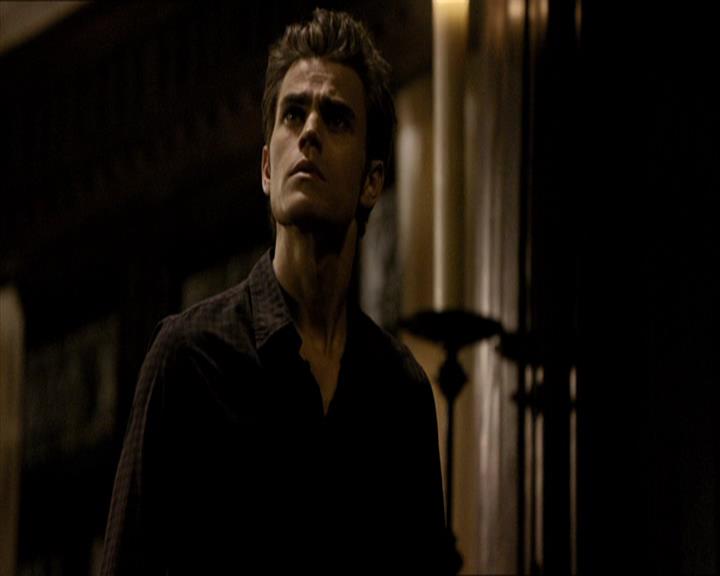 VampireDiariesWorld_dot_org-108-162Candles0050.jpg