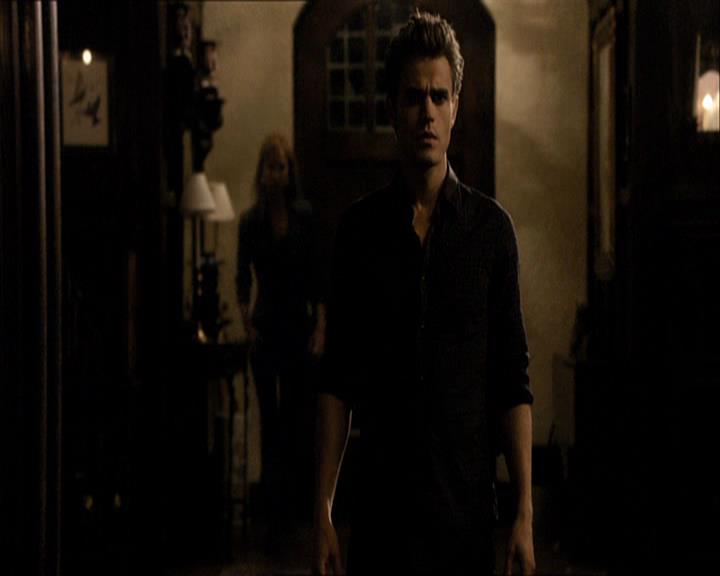 VampireDiariesWorld_dot_org-108-162Candles0060.jpg