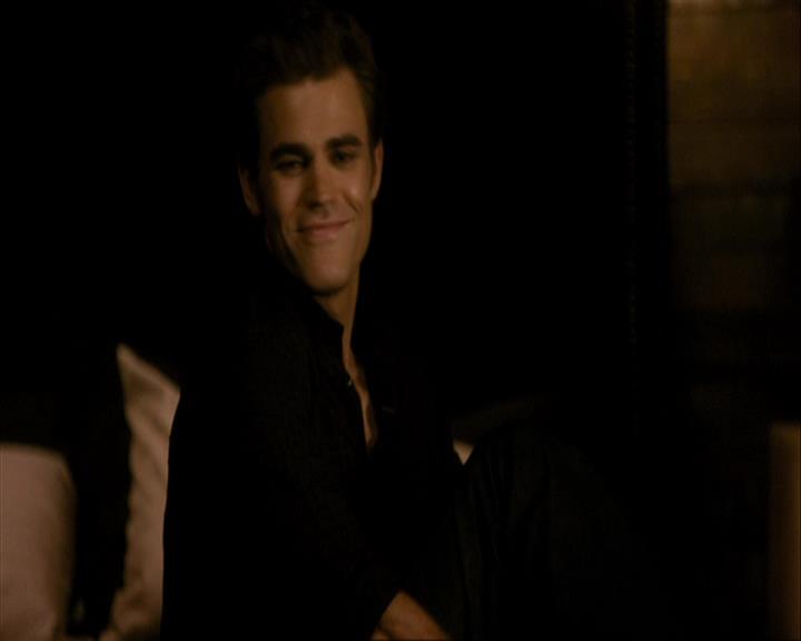 VampireDiariesWorld_dot_org-108-162Candles0114.jpg