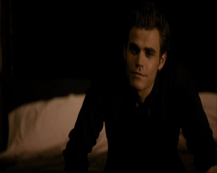 VampireDiariesWorld_dot_org-108-162Candles0121.jpg