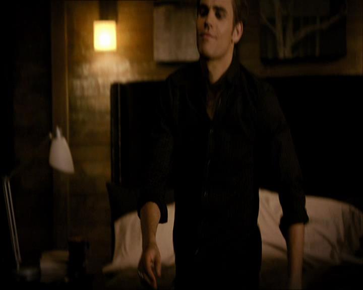 VampireDiariesWorld_dot_org-108-162Candles0125.jpg