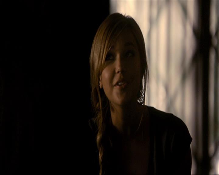 VampireDiariesWorld_dot_org-108-162Candles0158.jpg