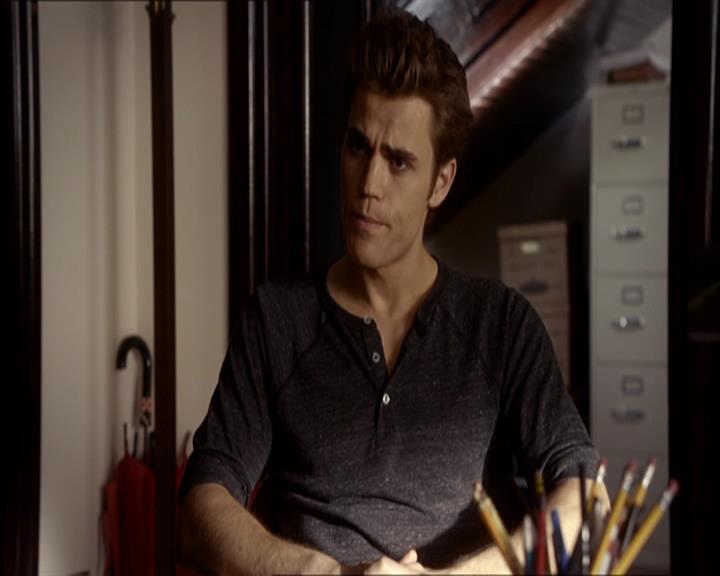 VampireDiariesWorld_dot_org-108-162Candles0188.jpg