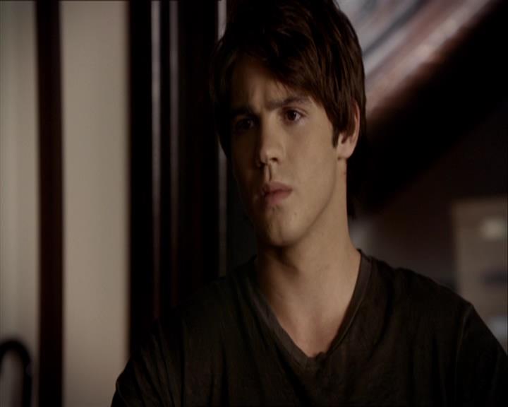 VampireDiariesWorld_dot_org-108-162Candles0206.jpg